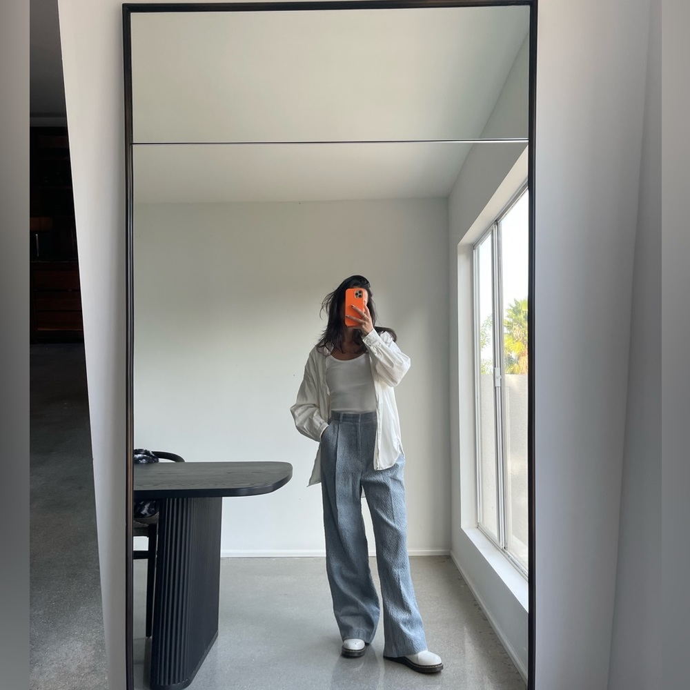SOURCE UNKNOWN- wide leg trouser